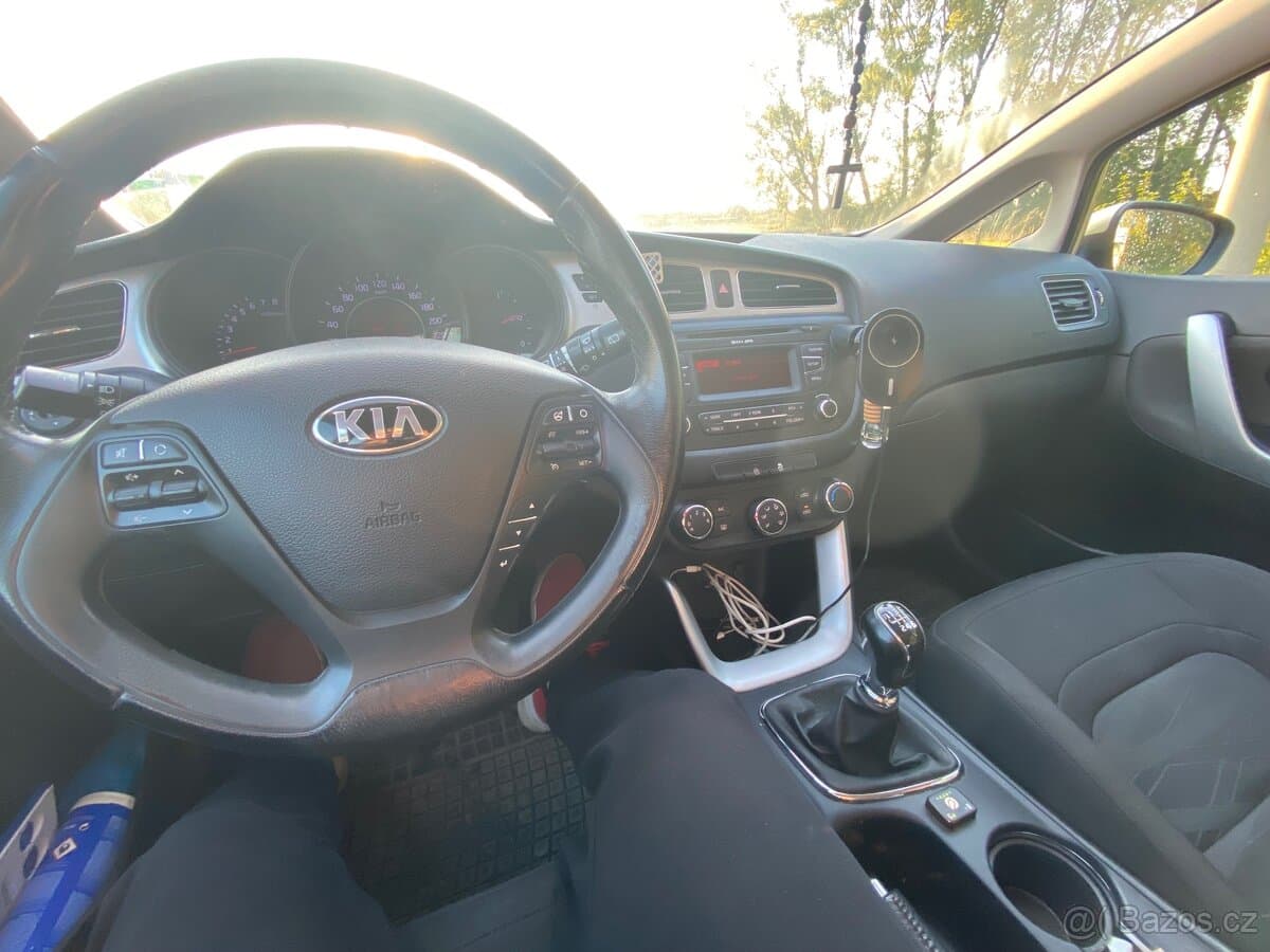 2013 Kia PROCEED - 3