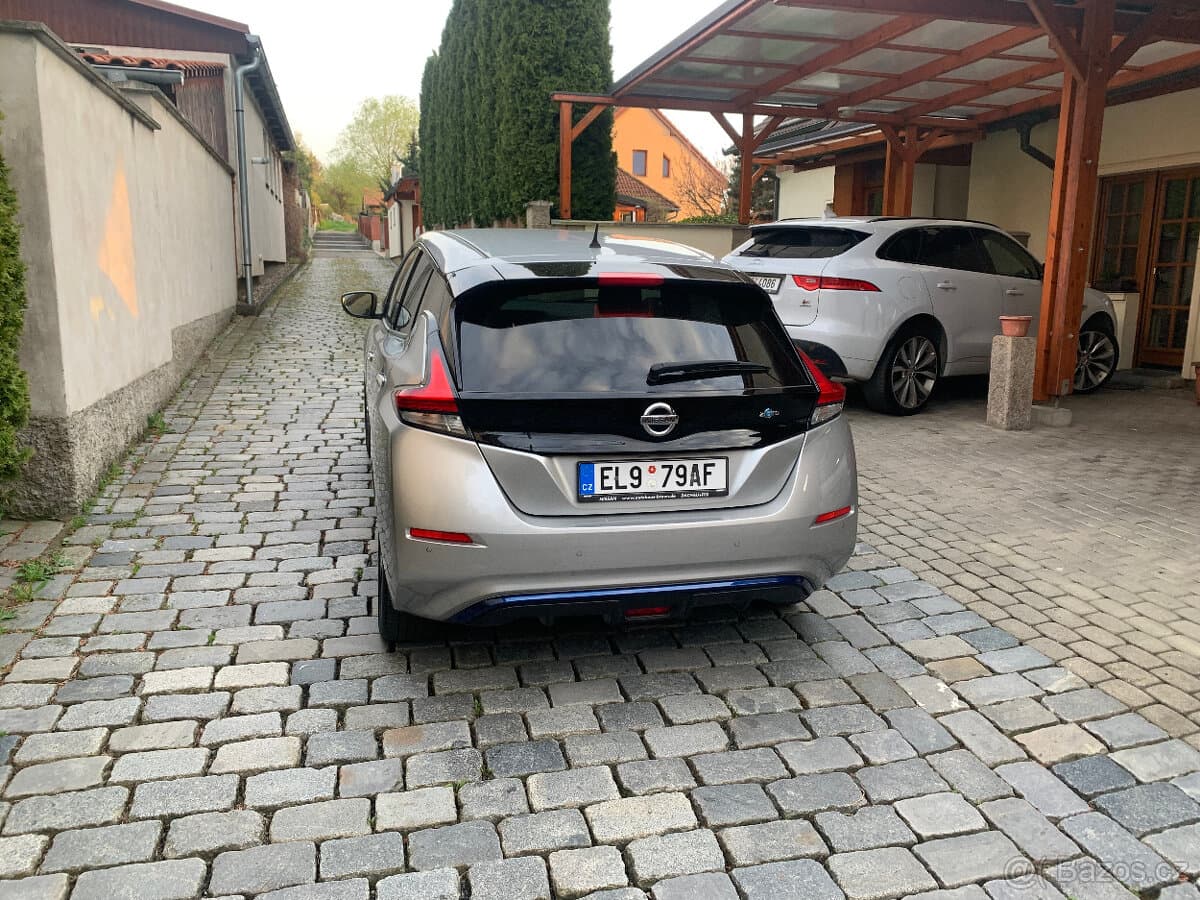 2019 Nissan LEAF - 3