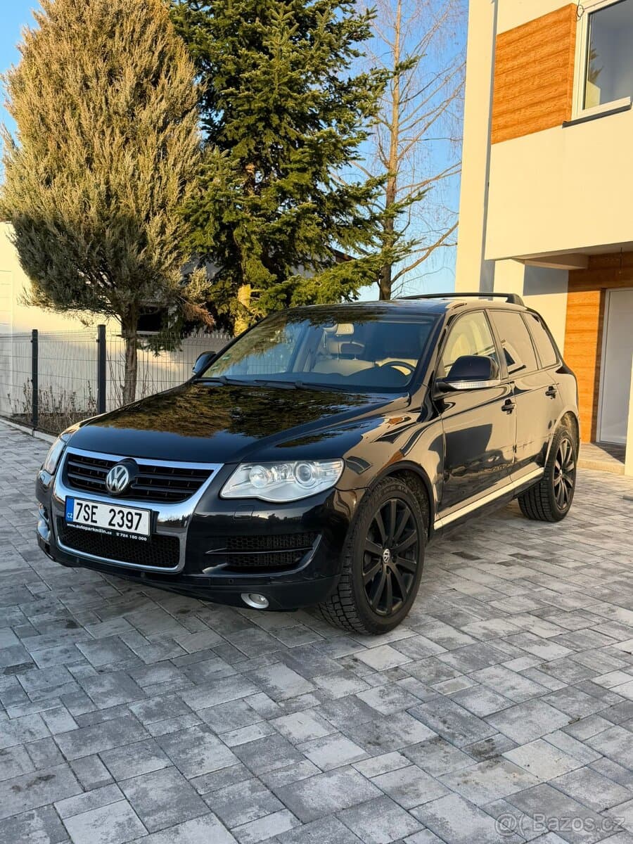 2010 Volkswagen TOUAREG - 3