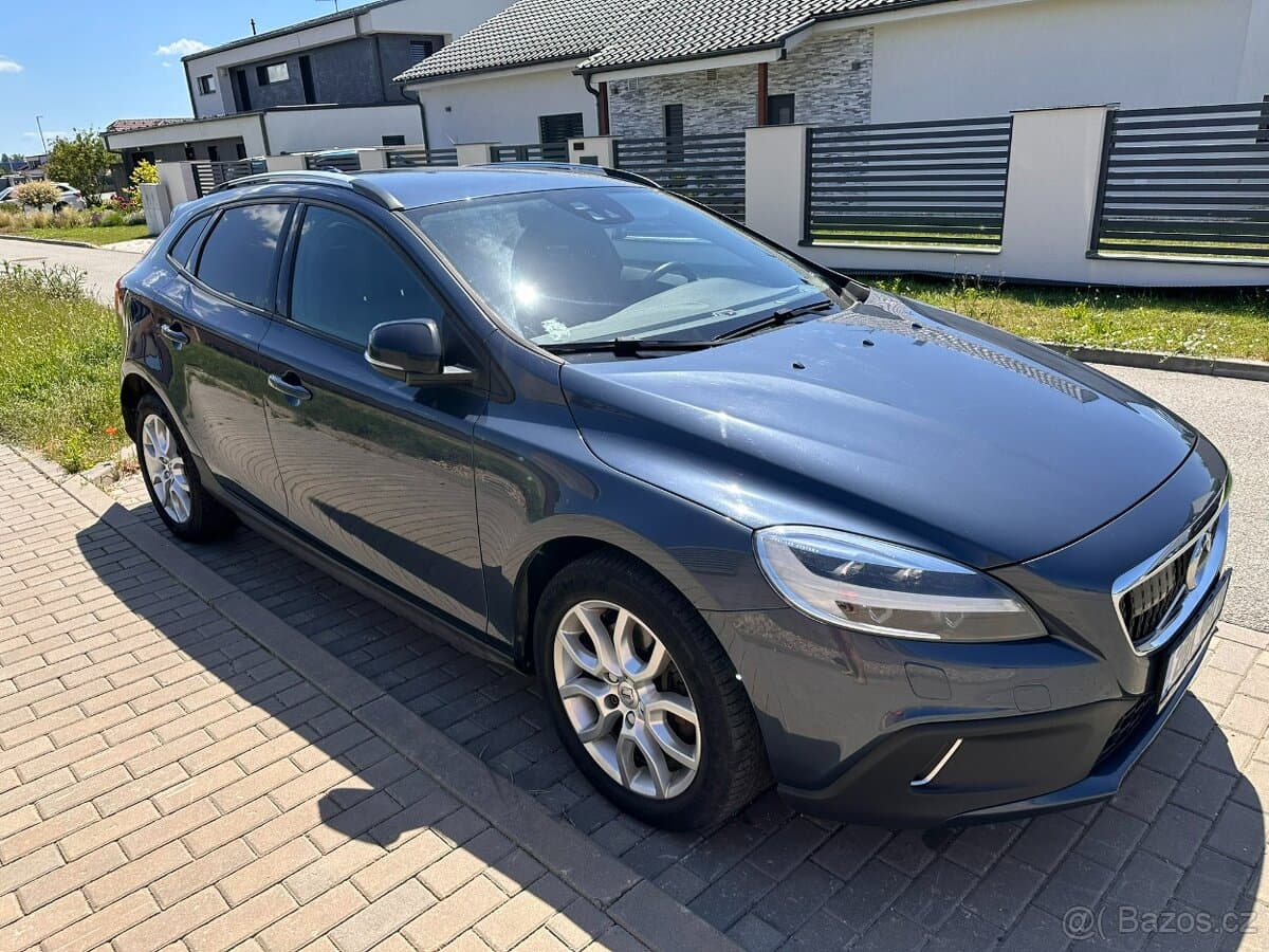 2016 Volvo V40 - 3