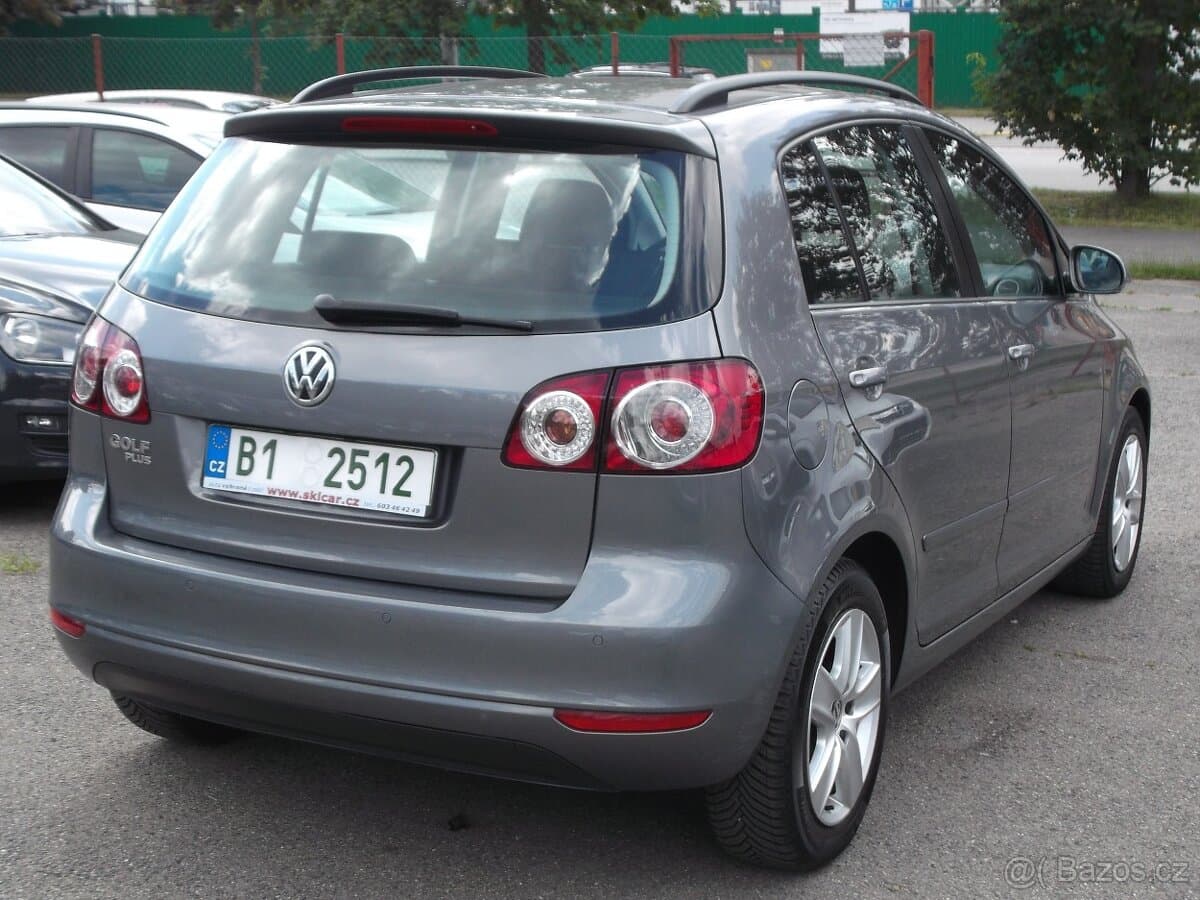 2010 Volkswagen GOLF - 3