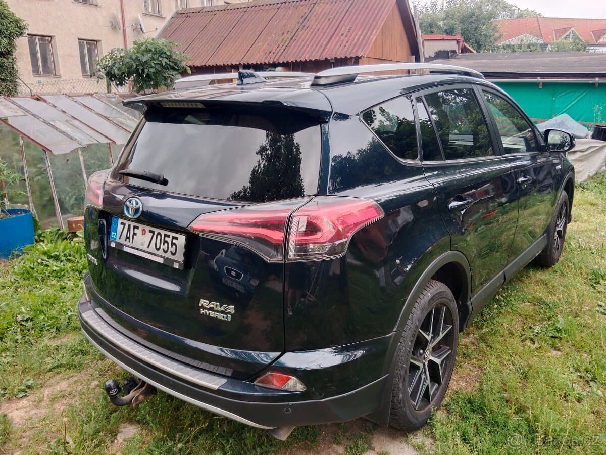 Toyota RAV4 - 3