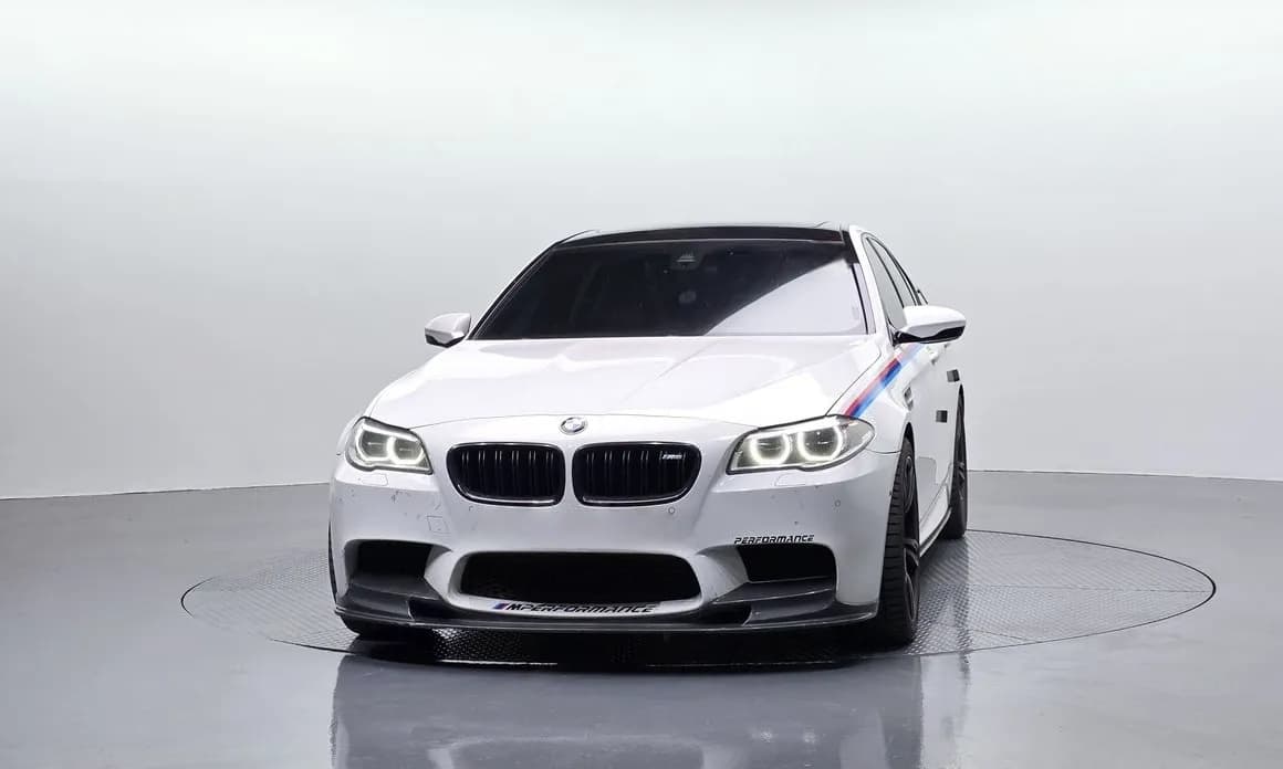 2016 BMW M5 - 3