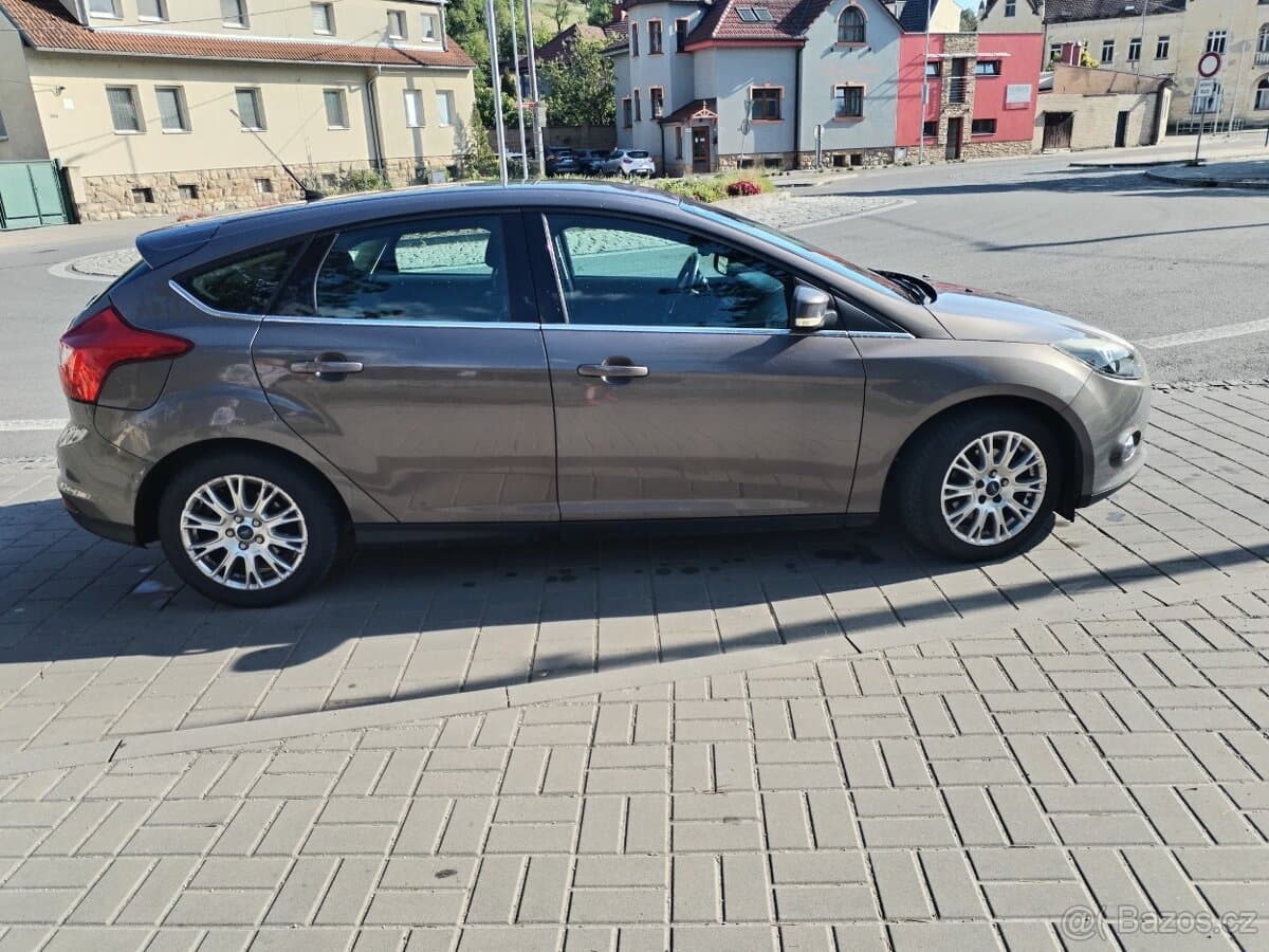 2012 Ford FOCUS - 3