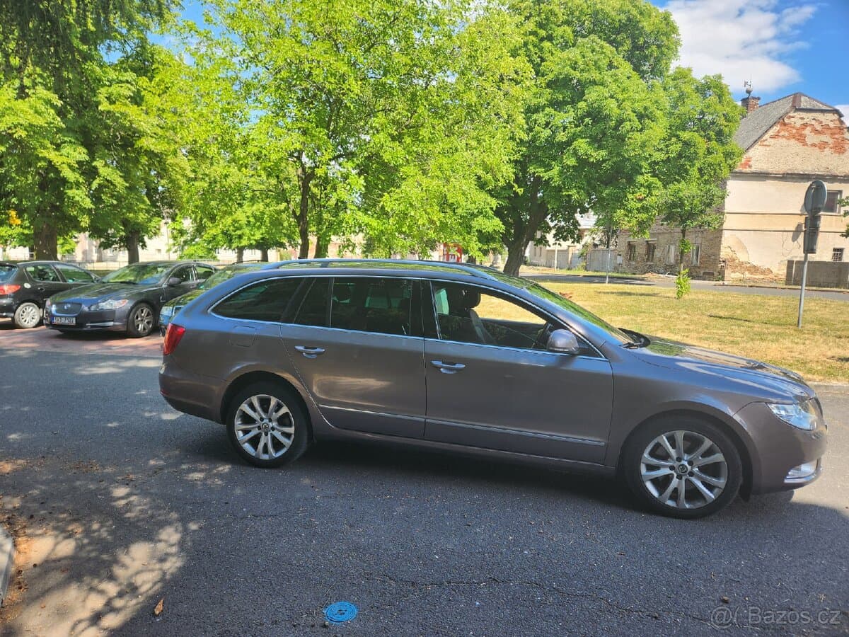 2010 Škoda SUPERB - 3