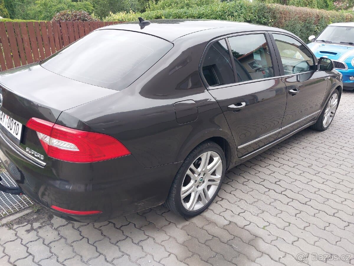 2014 Škoda SUPERB - 5