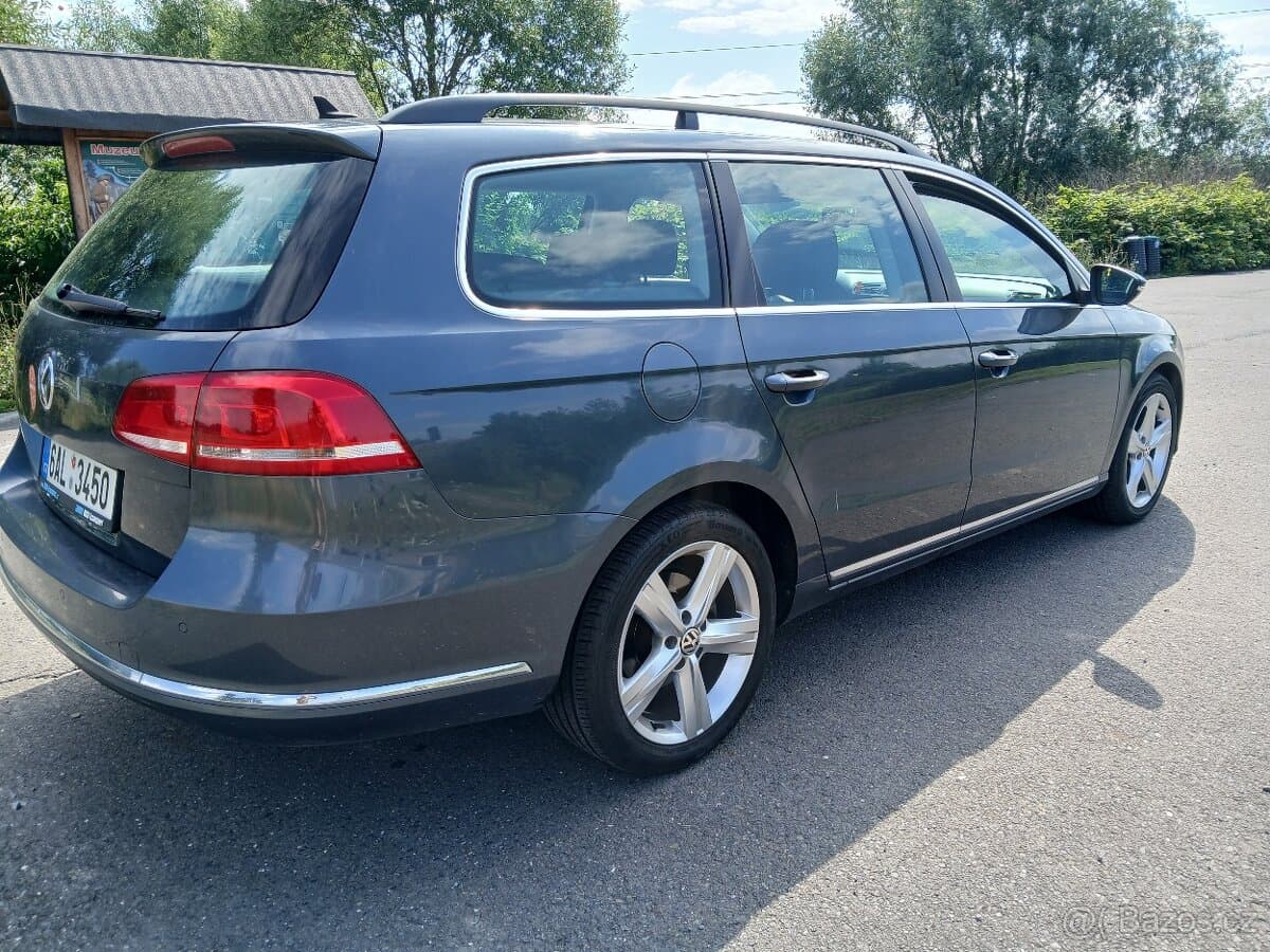 2013 Volkswagen PASSAT - 3