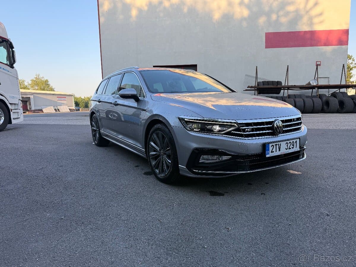 2023 Volkswagen PASSAT - 3