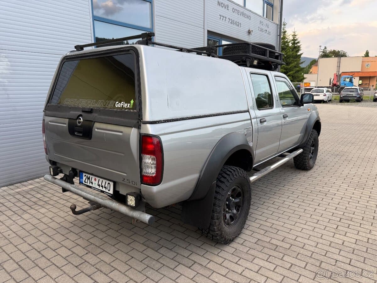 2005 Nissan NAVARA - 3