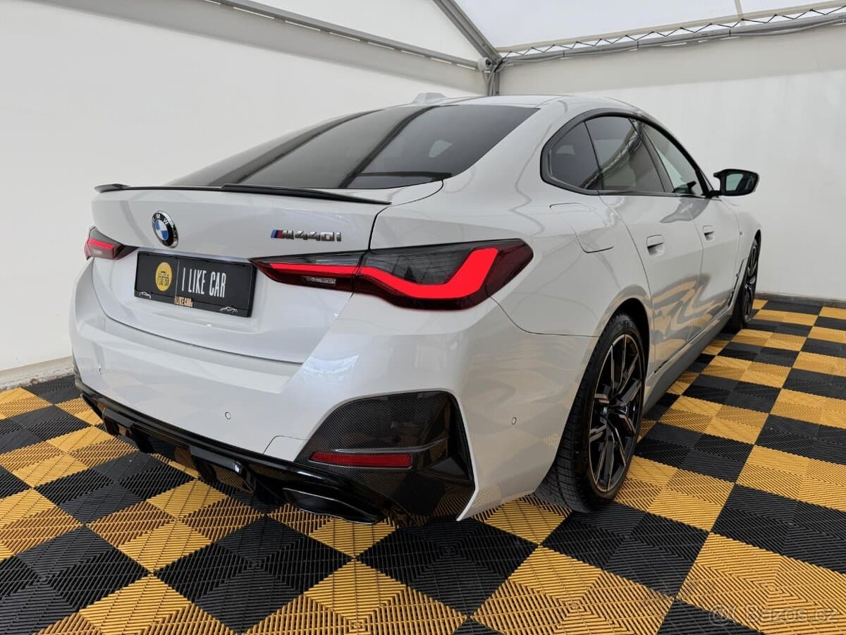 2023 BMW M4 - 3
