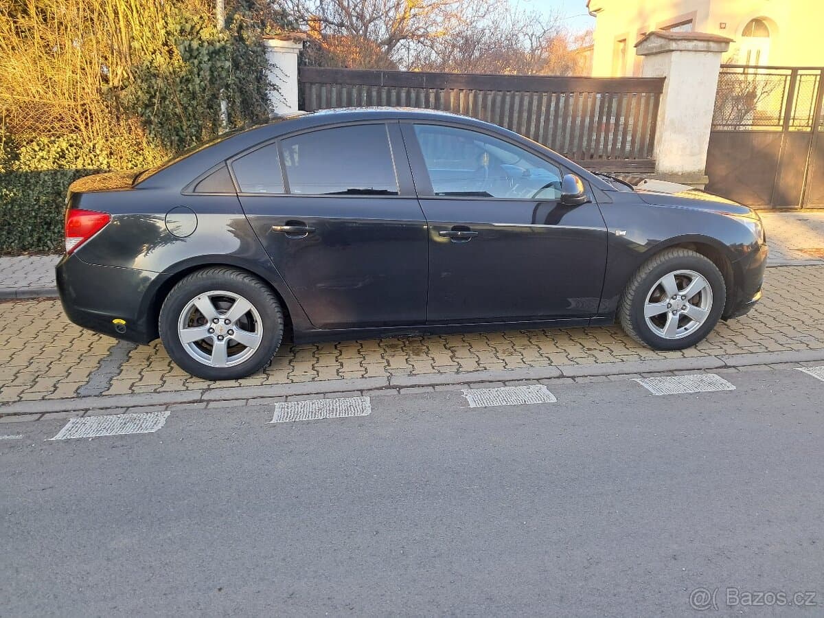 Chevrolet CRUZE - 3