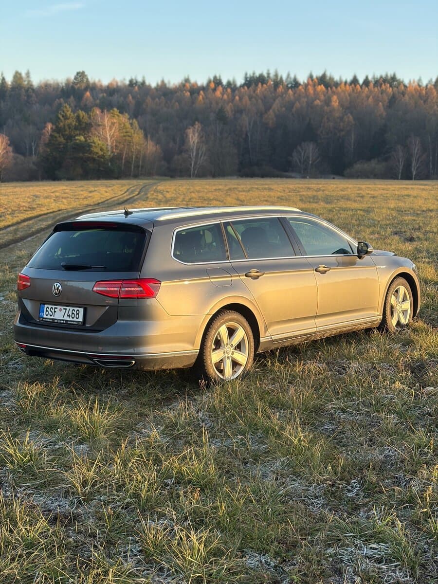 2015 Volkswagen PASSAT - 3