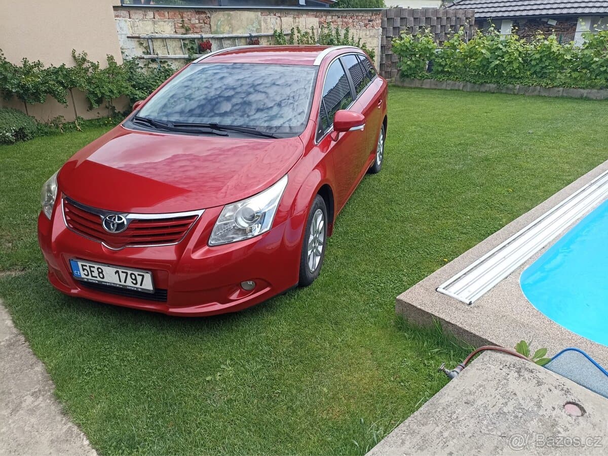 2011 Toyota AVENSIS - 3