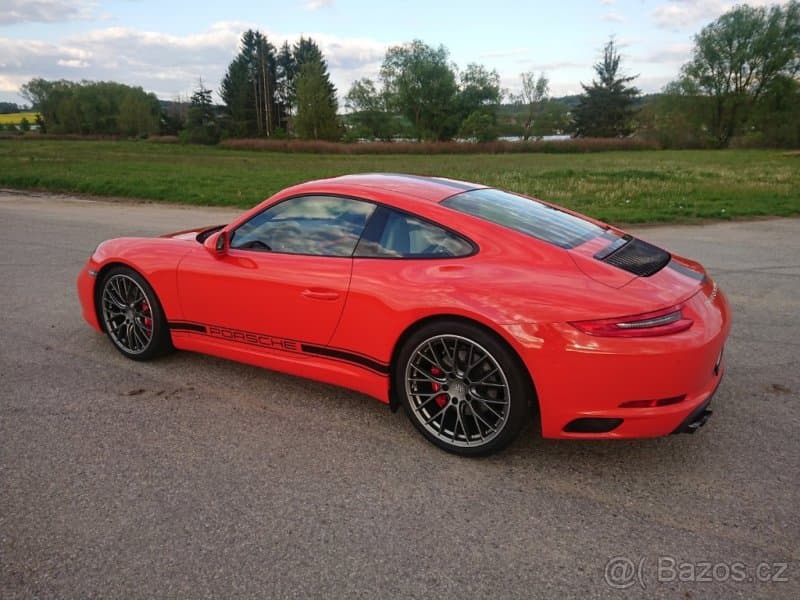 2016 Porsche 911 - 3