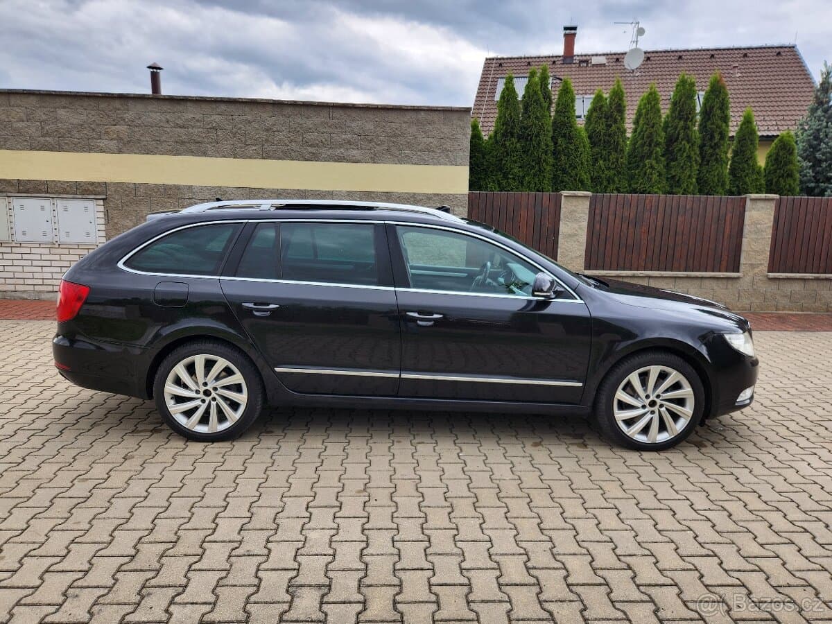 2011 Škoda SUPERB - 3