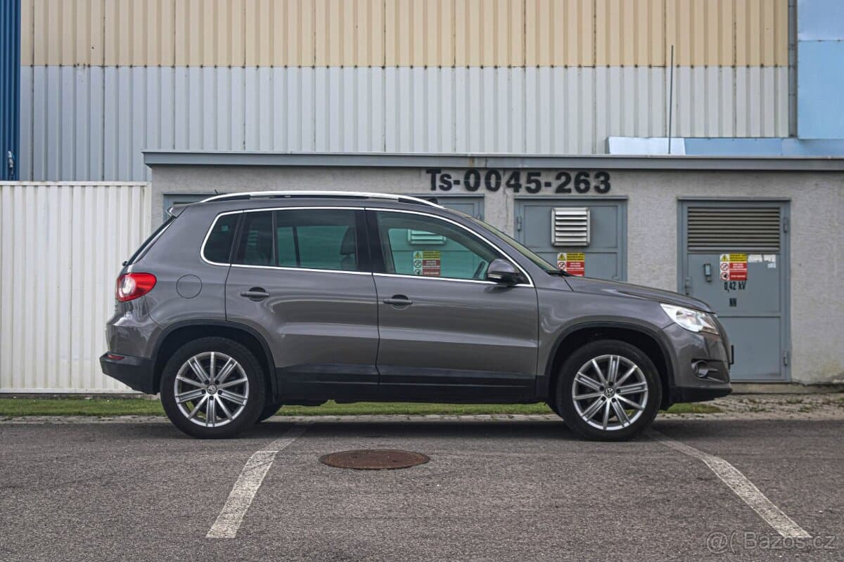 2010 Volkswagen TIGUAN - 3