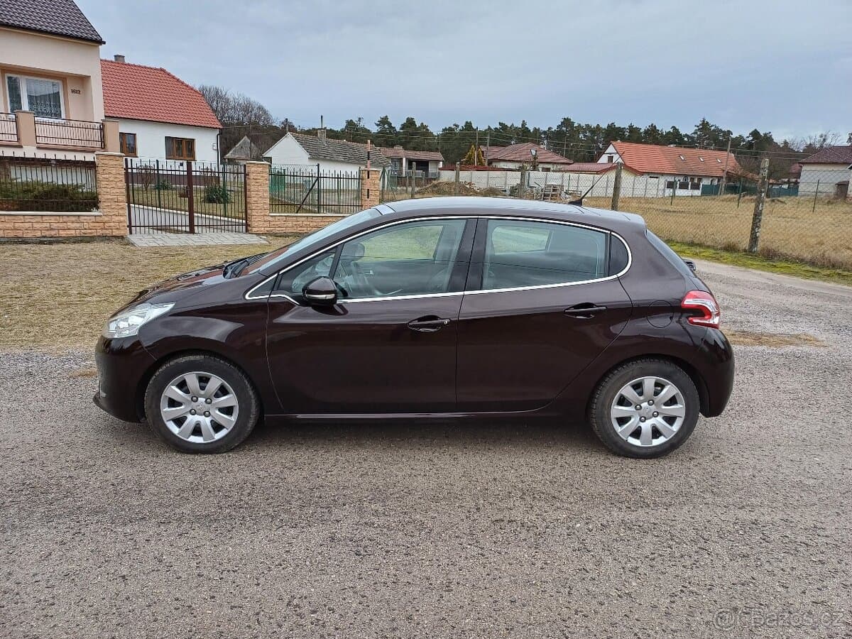 2012 Peugeot 208 - 3