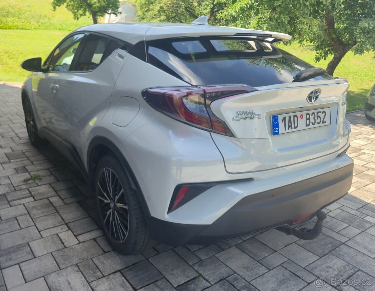 2017 Toyota C-HR - 3