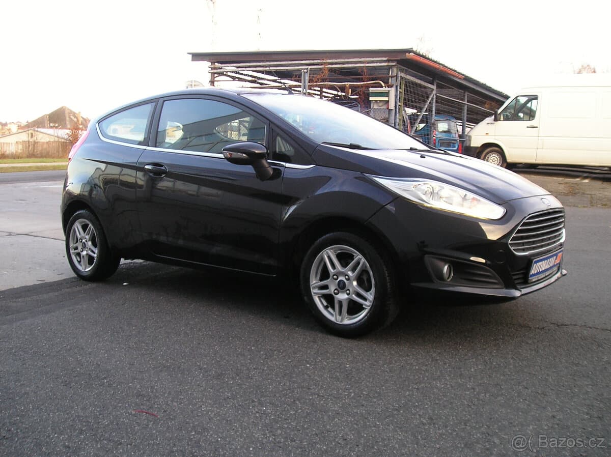2013 Ford FIESTA - 3