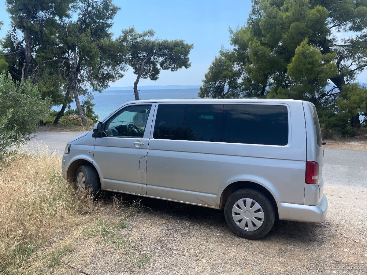Volkswagen CARAVELLE - 3