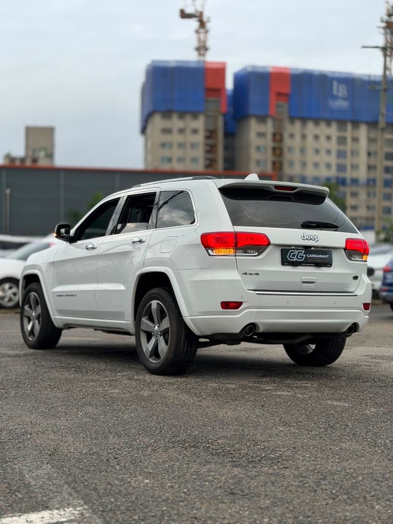 2017 Jeep CHEROKEE - 3