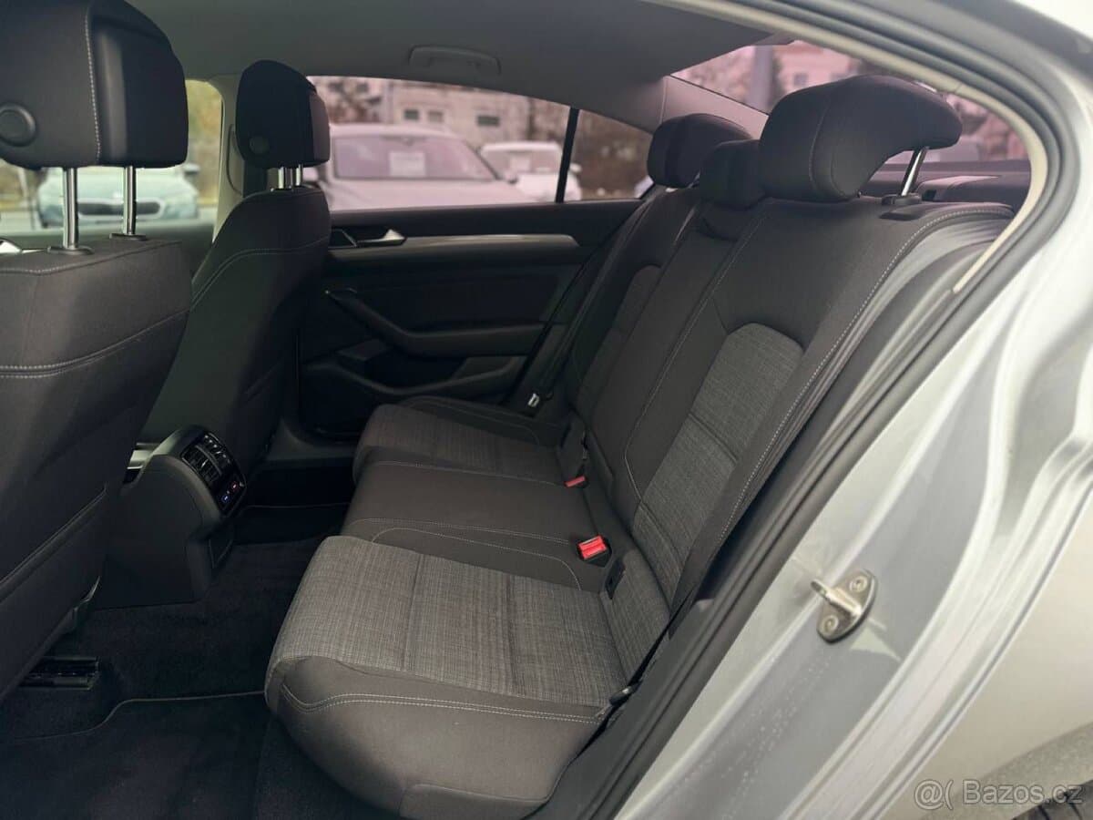 2020 Volkswagen PASSAT - 3