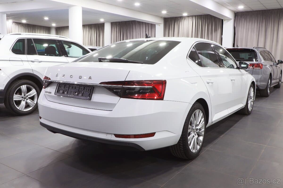 2022 Škoda SUPERB - 3