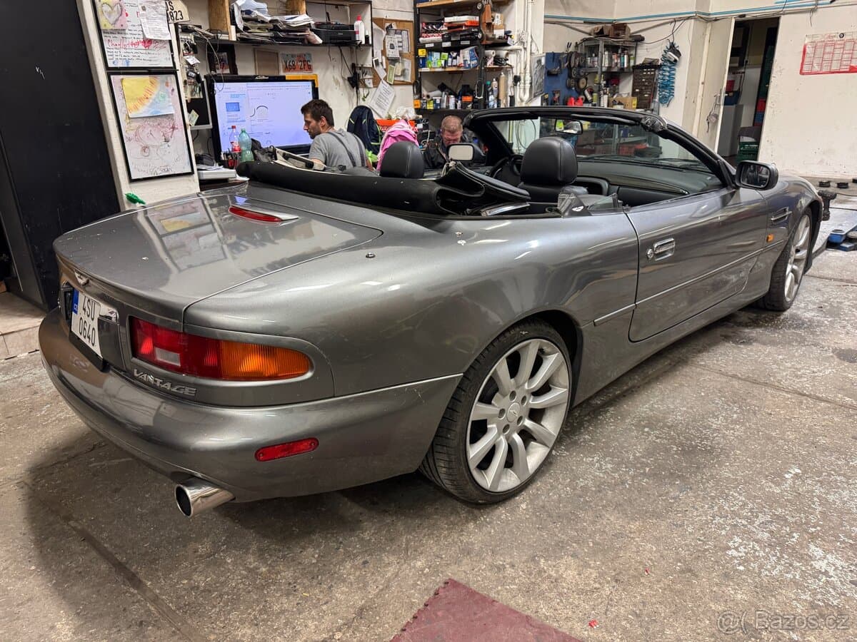 2003 Aston Martin DB7 - 3