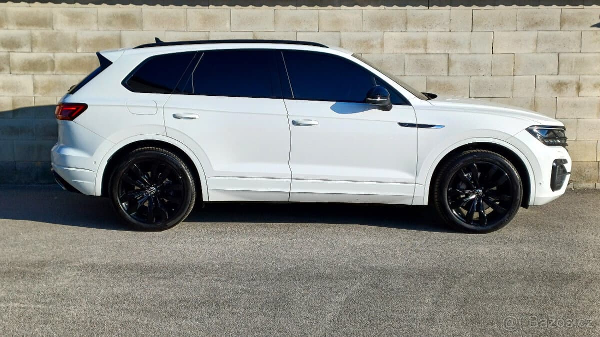 2023 Volkswagen TOUAREG - 3