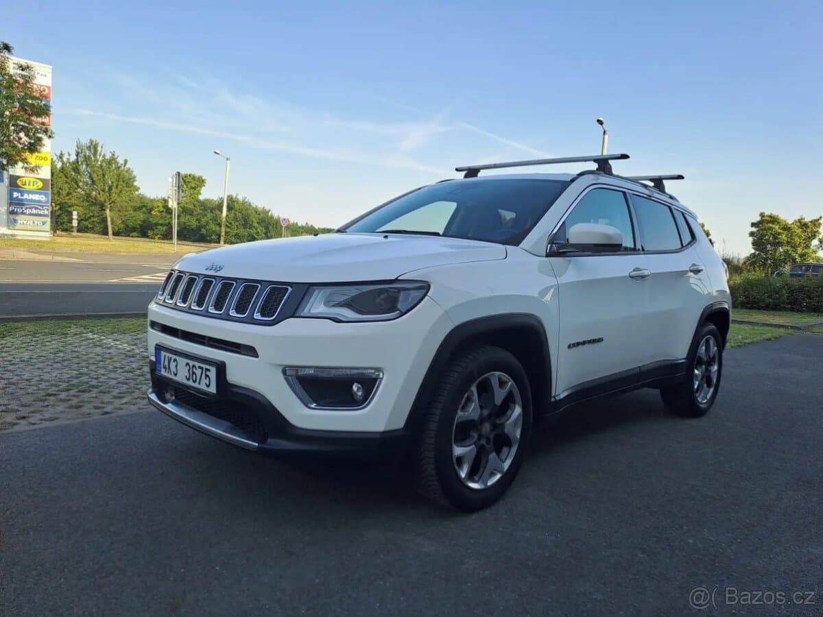 2019 Jeep COMPASS - 3