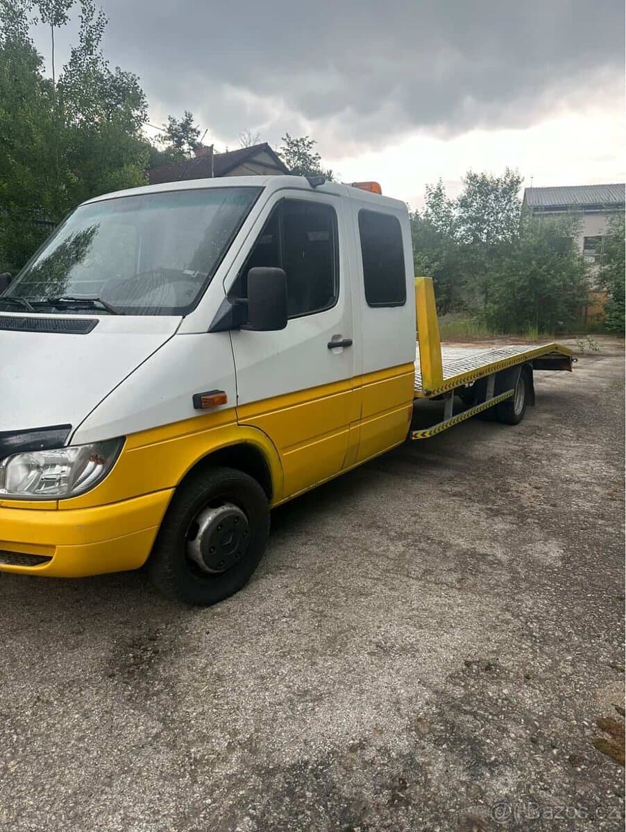 2004 Mercedes-Benz SPRINTER - 3