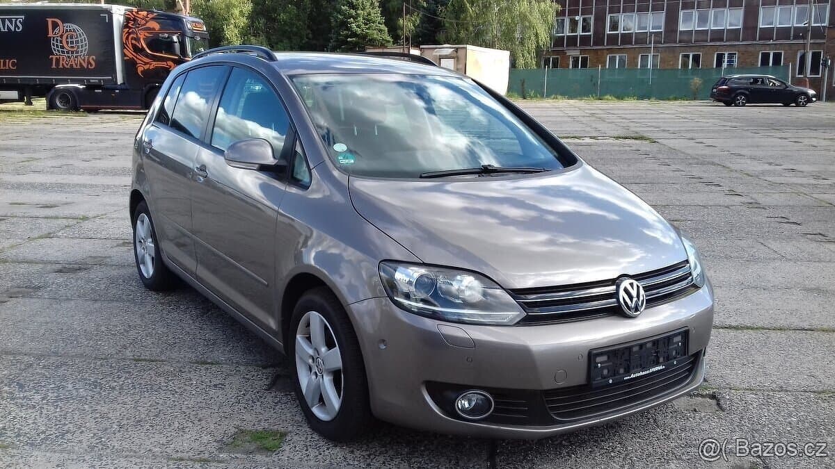 2011 Volkswagen GOLF - 3