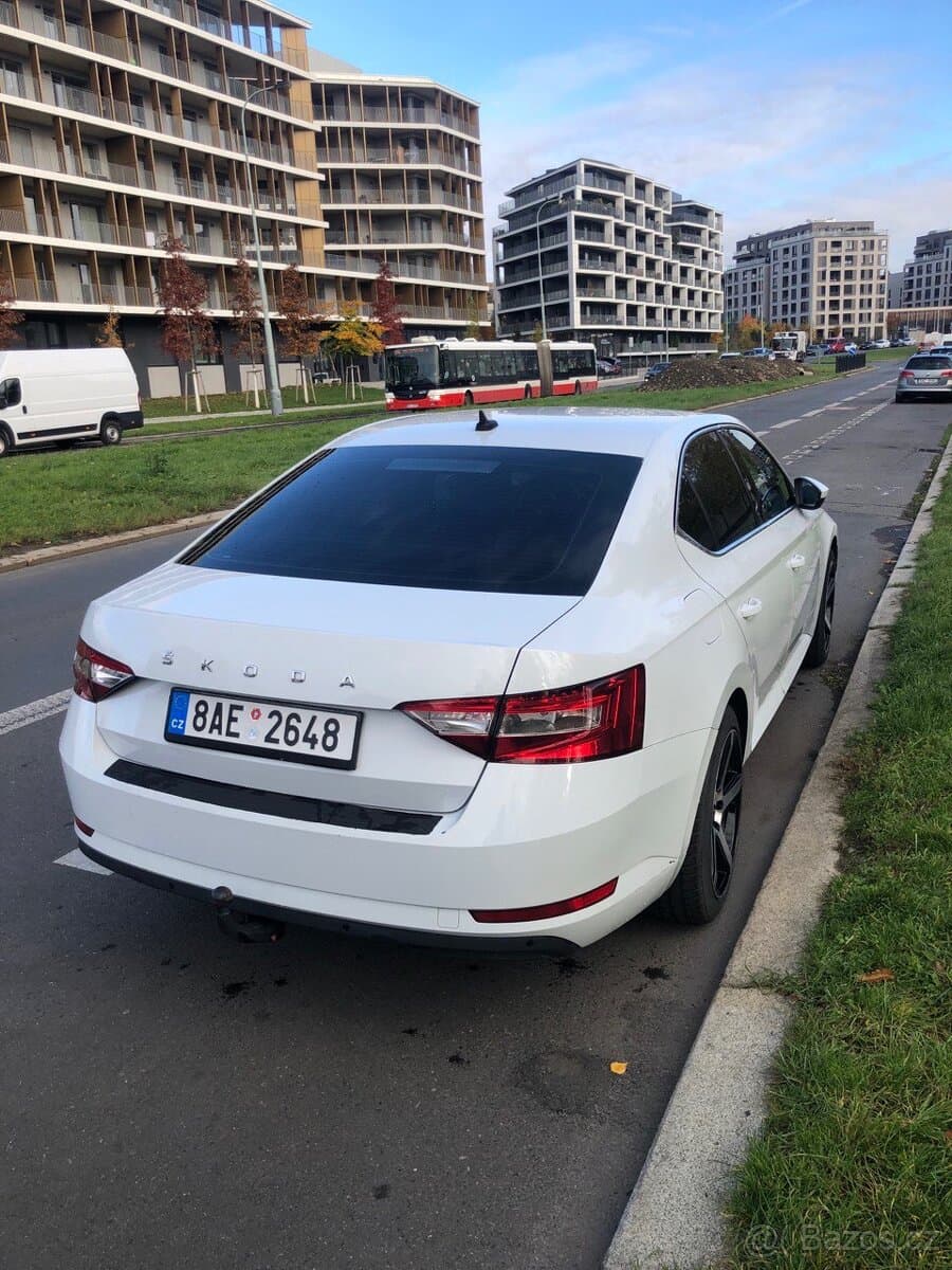 2020 Škoda SUPERB - 3