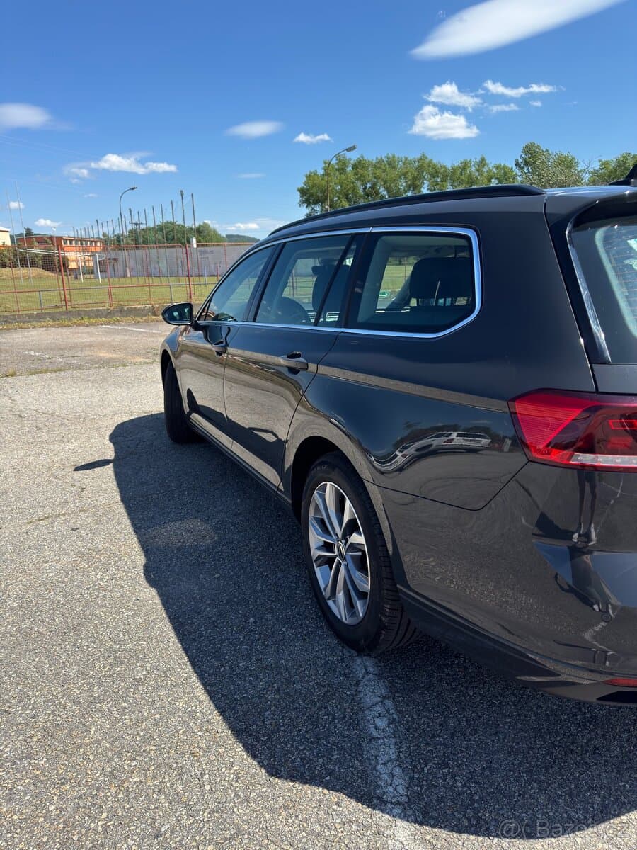 2020 Volkswagen PASSAT - 3
