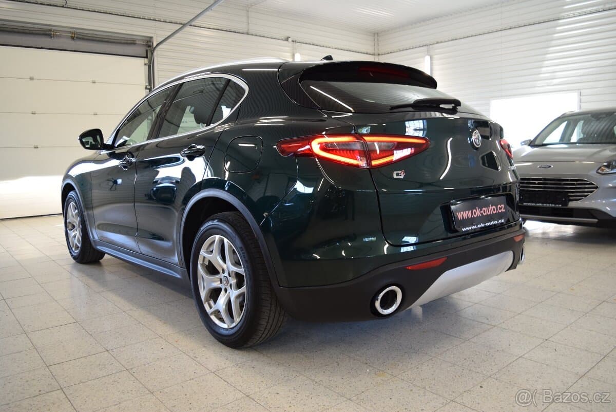 2021 Alfa Romeo STELVIO - 3