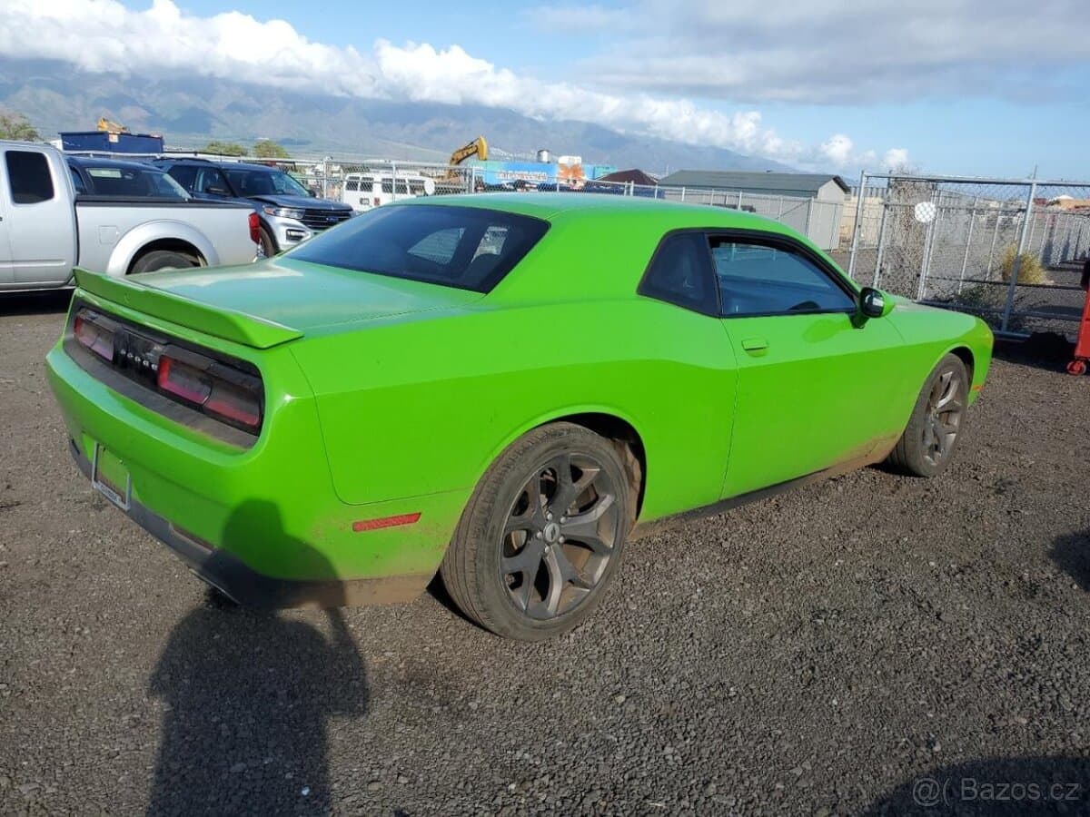 2017 Dodge CHALLENGER - 3