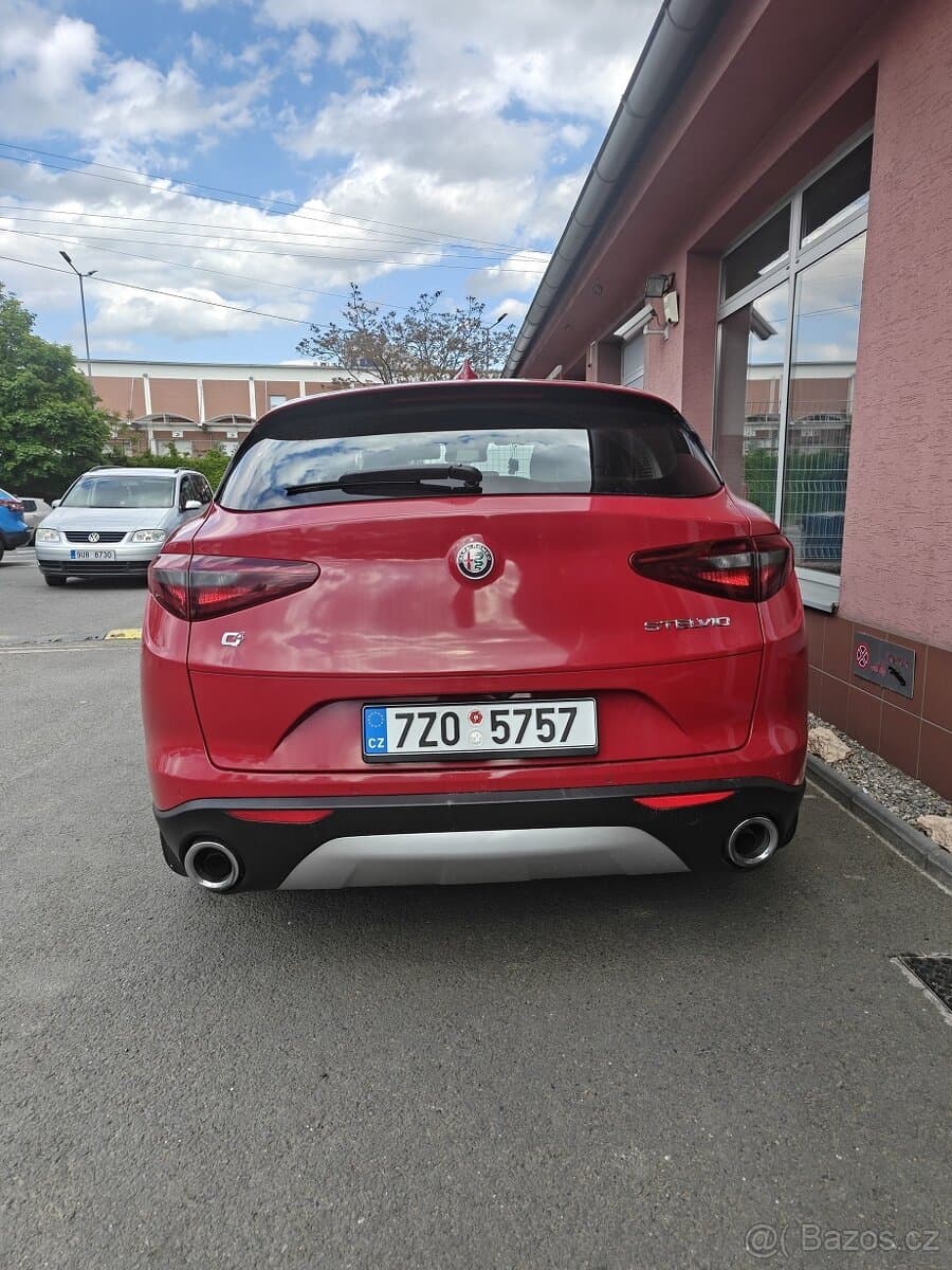 2019 Alfa Romeo STELVIO - 3