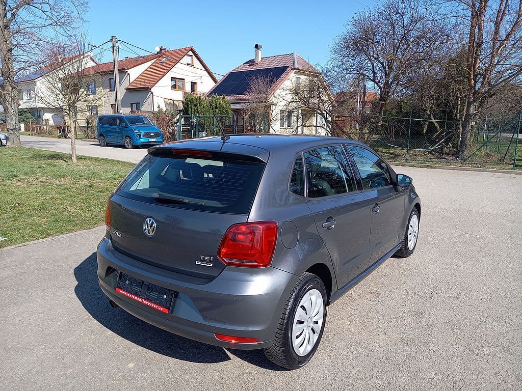 2017 Volkswagen POLO - 3