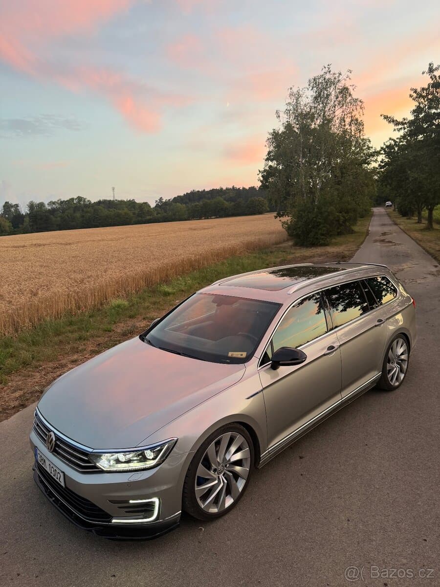 2016 Volkswagen PASSAT - 3