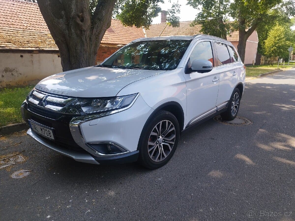 2017 Mitsubishi OUTLANDER - 3