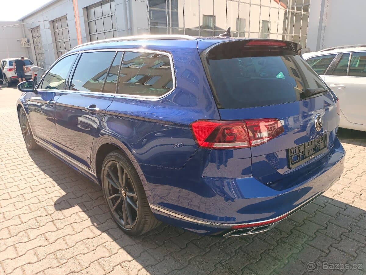 2021 Volkswagen PASSAT - 3