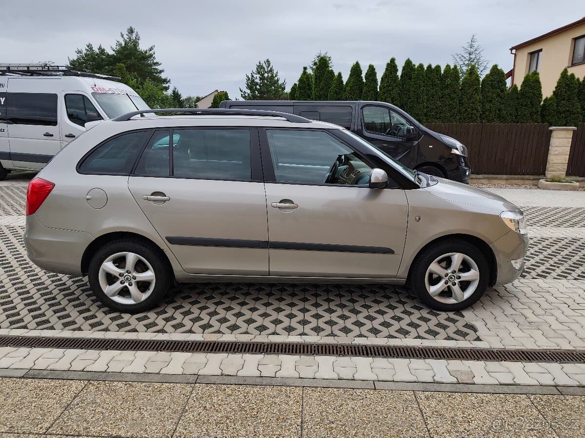 2011 Škoda FABIA - 3