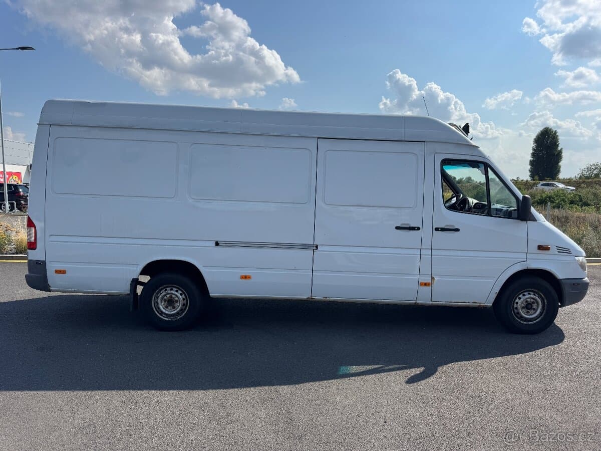 2003 Mercedes-Benz SPRINTER - 3