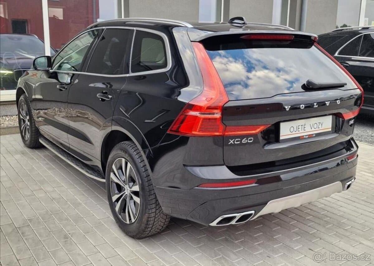 2021 Volvo XC60 - 3