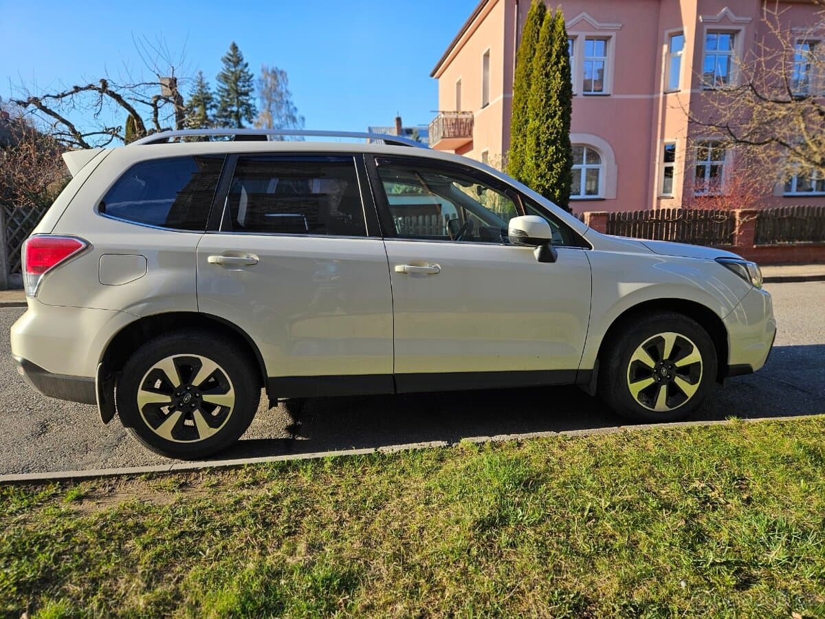 2018 Subaru FORESTER - 3
