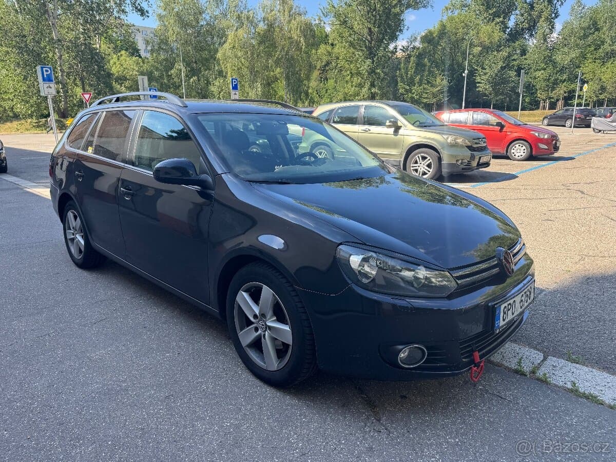 Volkswagen GOLF - 3