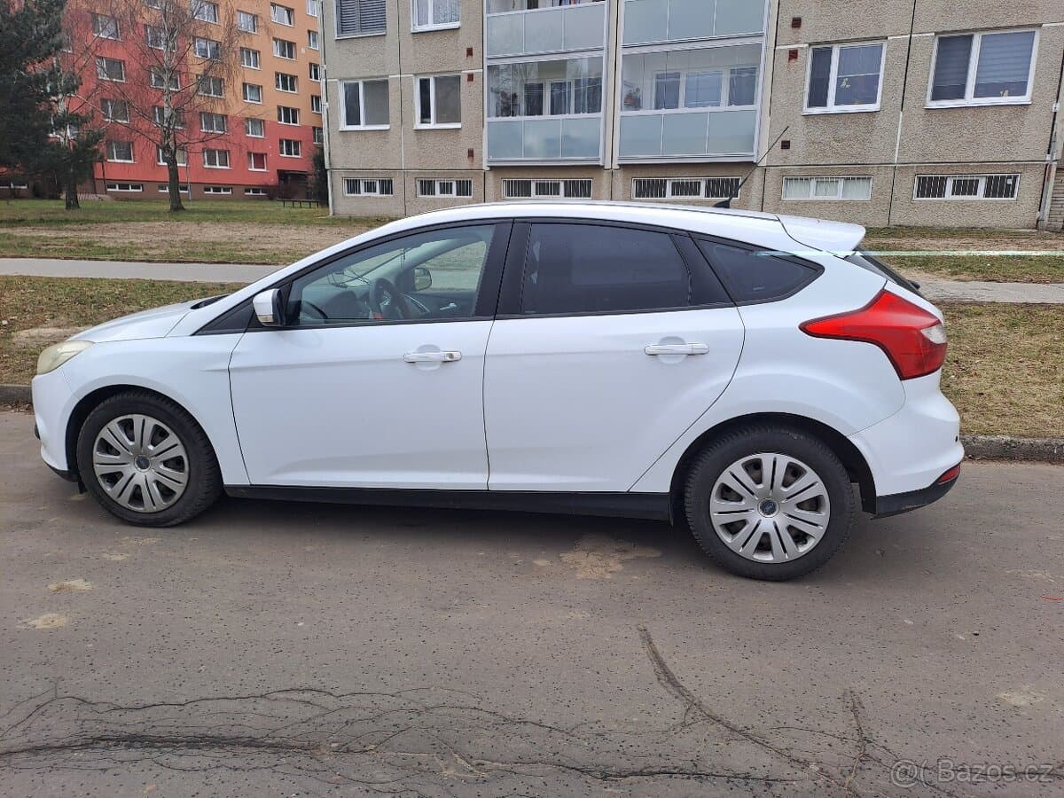 2012 Ford FOCUS - 3