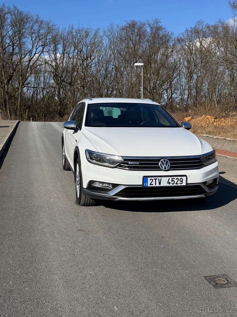 2016 Volkswagen PASSAT - 3