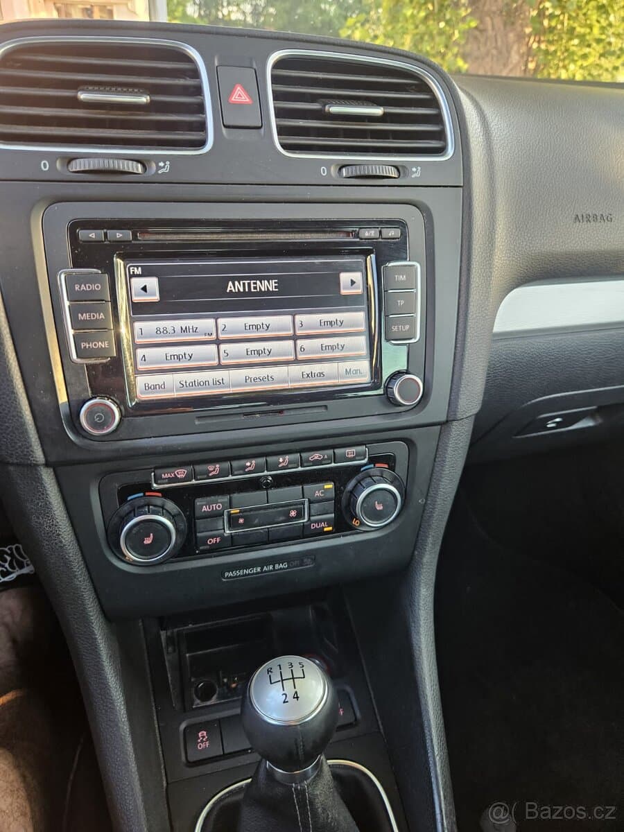 2010 Volkswagen GOLF - 3