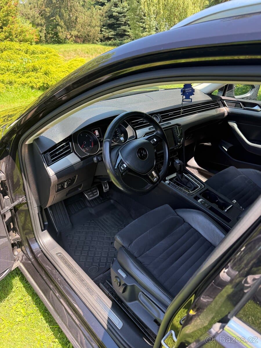 Volkswagen PASSAT - 3